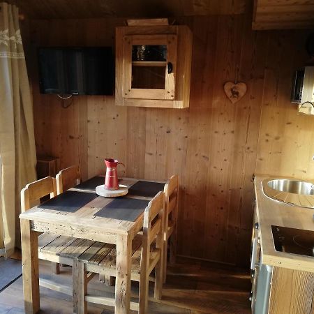 Ma Cabane Des Hautes-Alpes Saint-Julien-en-Champsaur Eksteriør bilde